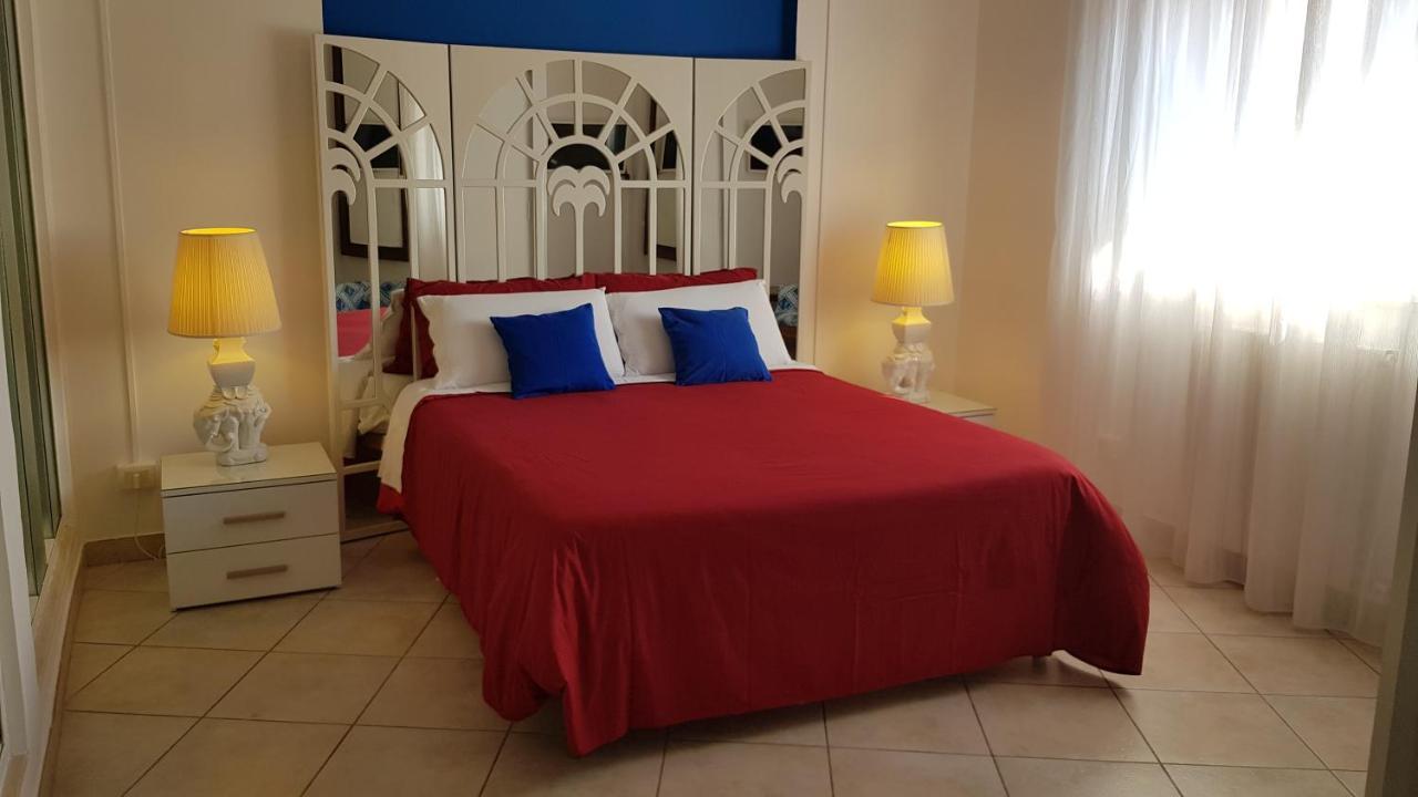 Amanda'S Apartman Taranto Kültér fotó