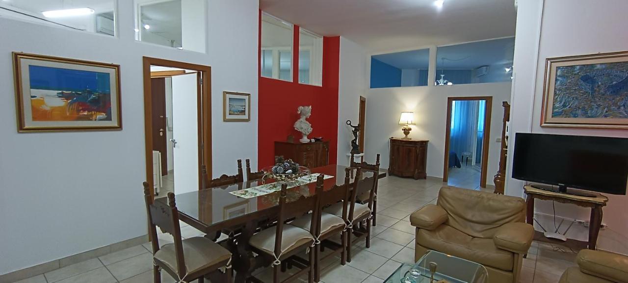Amanda'S Apartman Taranto Kültér fotó