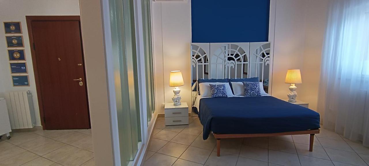 Amanda'S Apartman Taranto Kültér fotó