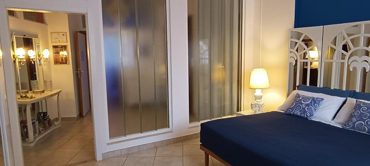 Amanda'S Apartman Taranto Kültér fotó