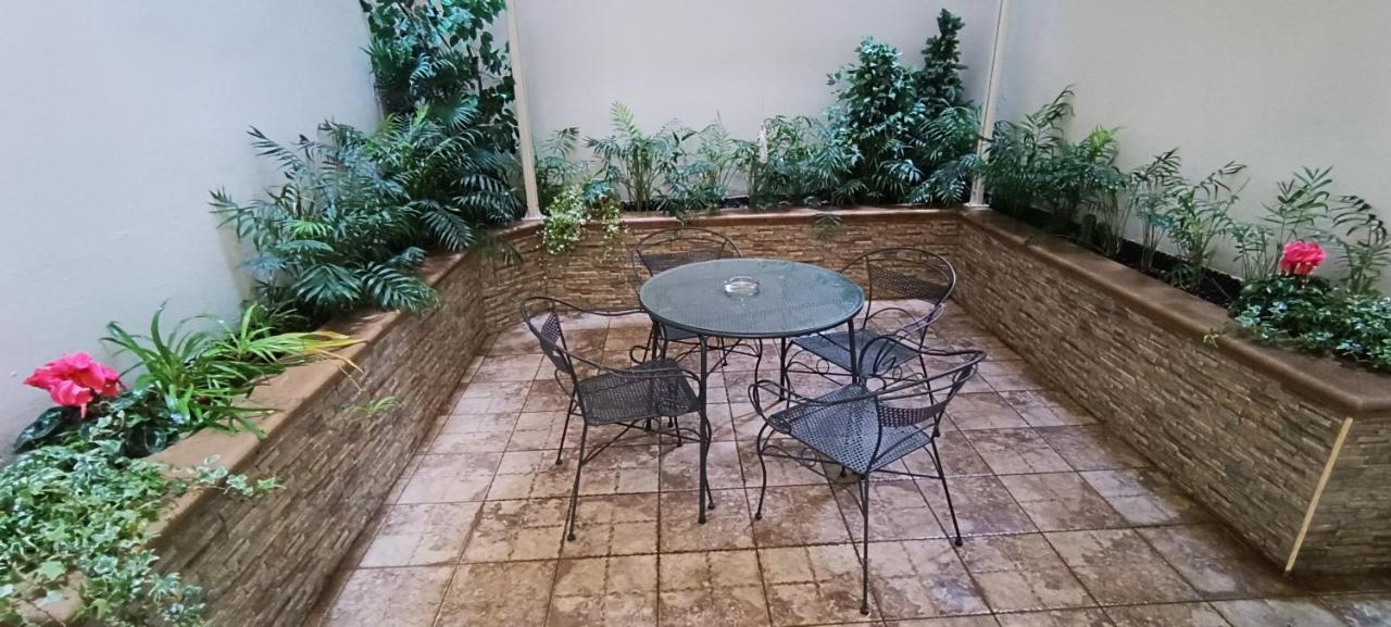 Amanda'S Apartman Taranto Kültér fotó