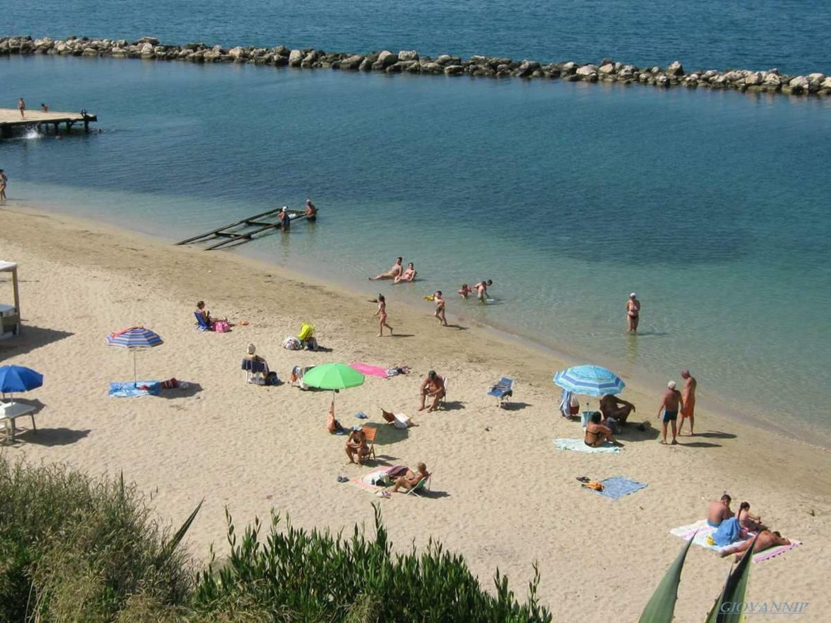 Amanda'S Apartman Taranto Kültér fotó